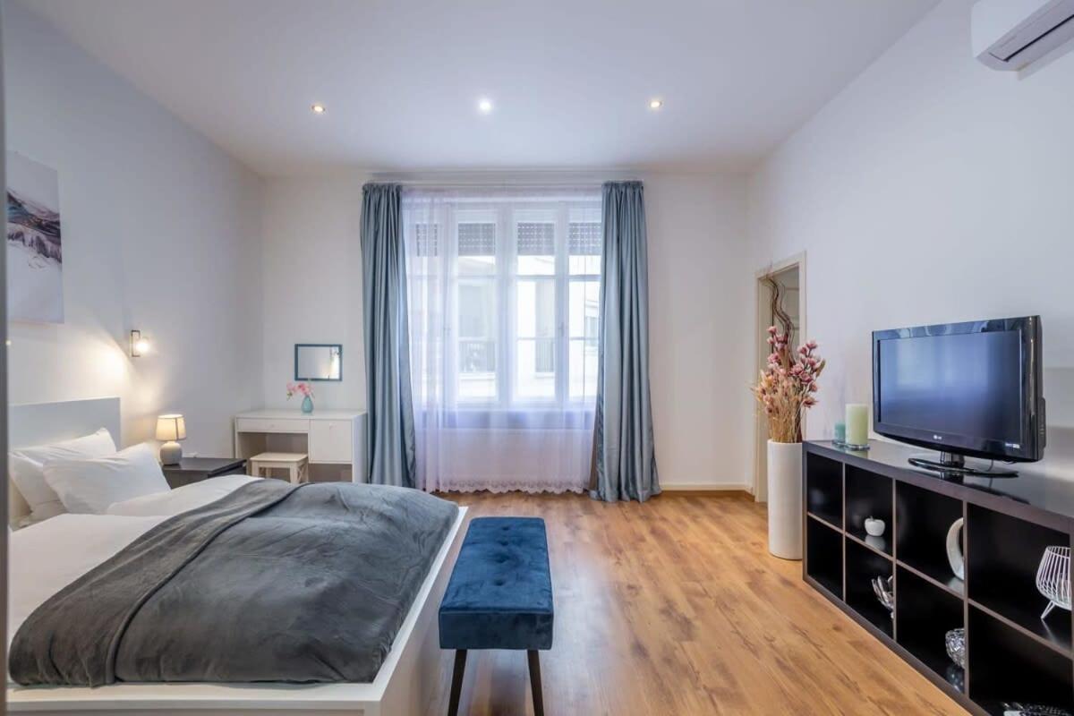 Ultra New Large And Quiet Budapest