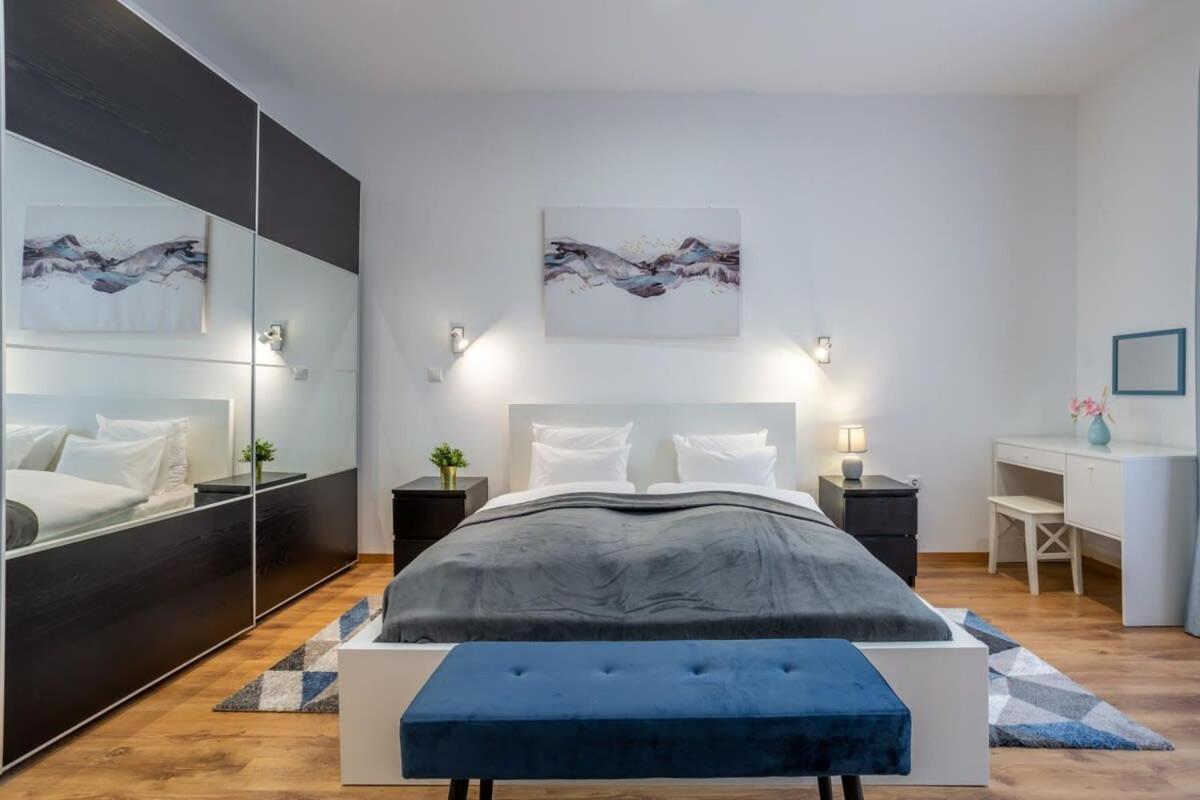 Ultra New Large And Quiet Apartment *