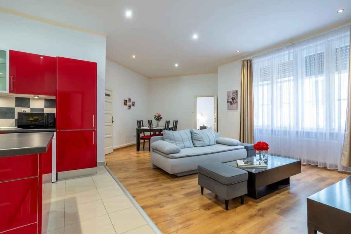 Ultra New Large And Quiet Apartment